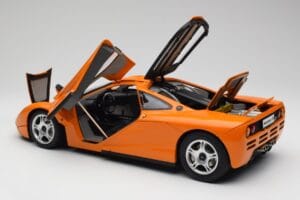 McLaren F1 Oranžs Minichamps 1:12 530133131 Metāls — attēls 6 no 9