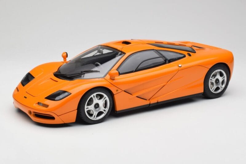 McLaren F1 Oranžs Minichamps 1:12 530133131 Metāls