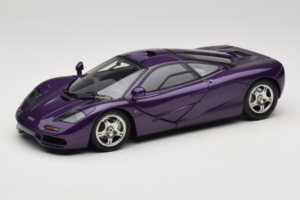 McLaren F1 Violets LCD 1:18 LCD18014-PU Metāls