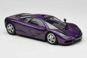 McLaren F1 Violets LCD 1:18 LCD18014-PU Metāls — attēls 6 no 8