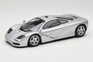 McLaren F1 Sudrabs UT Models 1:18 530133180 Metāls