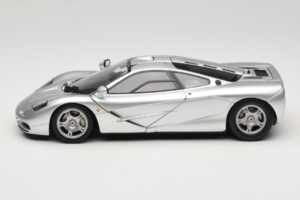 McLaren F1 Sudrabs LCD 1:18 LCD18014-SI Metāls — attēls 4 no 8