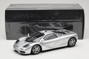 McLaren F1 Sudrabs LCD 1:18 LCD18014-SI Metāls — attēls 8 no 8