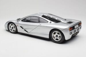 McLaren F1 Sudrabs Minichamps 1:12 530133129 Metāls — attēls 7 no 8