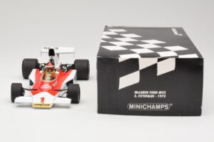 McLaren M23 Ford #1 E. Fittipaldi F1 1975 Minichamps 1:18 530751801 Metāls — attēls 8 no 9