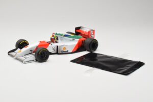 McLaren MP4/8 Ford #8 A. Senna Winner Australian GP 1993 Minichamps 1:18 540933838 Metāls — attēls 3 no 7