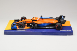 McLaren MCL35M Mercedes #3 D. Ricciardo McLaren F1 Team Bahrain Grand Prix 2021 Minichamps 1:18 533211803 Sveķi