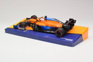 McLaren MCL35M Mercedes #3 D. Ricciardo McLaren F1 Team Bahrain Grand Prix 2021 Minichamps 1:18 533211803 Sveķi — attēls 5 no 7