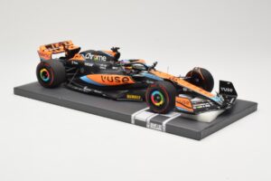 McLaren MCL60 #81 O. Piastri F1 2023 Minichamps 1:18 537231881 Metāls — attēls 4 no 6