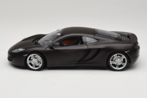 McLaren MP4-12C Matt Black Minichamps 1:18 110133021 Metāls — attēls 4 no 8