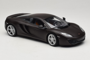 McLaren MP4-12C Matt Black Minichamps 1:18 110133021 Metāls — attēls 6 no 8