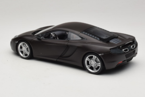 McLaren MP4-12C Matt Black Minichamps 1:18 110133021 Metāls — attēls 7 no 8
