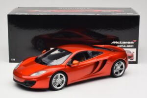 McLaren MP4-12C Orange Metallic Minichamps 1:18 110133020 Metāls — attēls 8 no 8