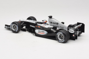 McLaren MP4-19 Mercedes J.P. Montoya Test Car 2005 Minichamps 1:18 533051880 Metāls — attēls 5 no 7