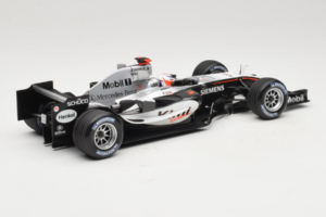 McLaren MP4-20 Mercedes #9 K. Raikkonen F1 2005 Minichamps 1:18 B66962337 Metāls — attēls 2 no 6