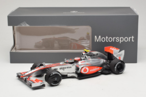 McLaren MP4-24 Mercedes #2 H. Kovalainen F1 2009 Dealer Edition Minichamps 1:18 B66960041 Metāls — attēls 7 no 7