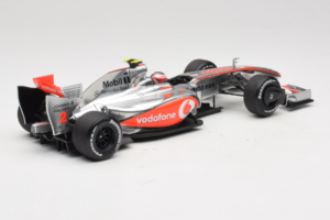 McLaren MP4-24 Mercedes #2 H. Kovalainen F1 2009 Minichamps 1:18 503091802 Metāls — attēls 2 no 7