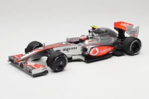 McLaren MP4-24 Mercedes #2 H. Kovalainen F1 2009 Minichamps 1:18 503091802 Metāls
