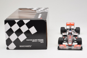 McLaren MP4-25 Mercedes #1 J. Button Vodafone McLaren Showcar F1 2010 Minichamps 1:18 530101801 Metāls — attēls 7 no 7