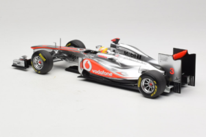 McLaren MP4-26 Mercedes #3 L. Hamilton Vodafone McLaren F1 2011 Minichamps 1:18 530111803 Metāls — attēls 5 no 7