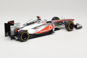 McLaren MP4-27 Mercedes #3 J. Button Vodafone McLaren Showcar F1 2012 Minichamps 1:18 530121873 Metāls — attēls 2 no 7