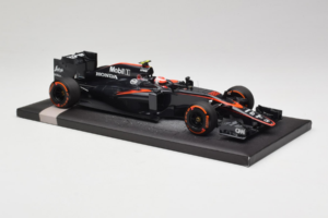 McLaren MP4-30 Honda #22 J. Button McLaren Honda F1 Team Spanish Grand Prix 2015 Minichamps 1:18 537151122 Metāls — attēls 4 no 7