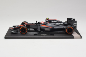 McLaren MP4-30 Honda #22 J. Button McLaren Honda F1 Team Spanish Grand Prix 2015 Minichamps 1:18 537151122 Metāls
