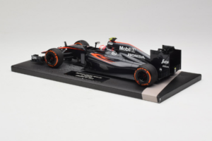McLaren MP4-30 Honda #22 J. Button McLaren Honda F1 Team Spanish Grand Prix 2015 Minichamps 1:18 537151122 Metāls — attēls 5 no 7