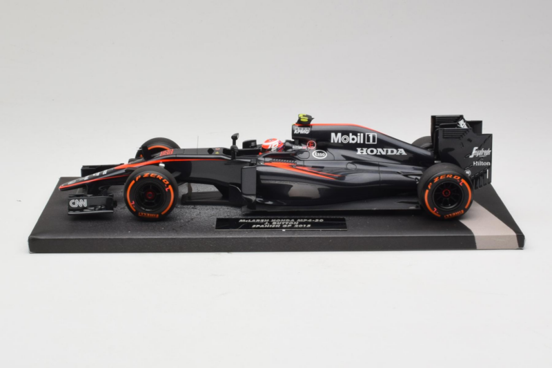 McLaren MP4-30 Honda #22 J. Button McLaren Honda F1 Team Spanish Grand Prix 2015 Minichamps 1:18 537151122 Metāls
