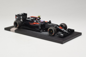 McLaren MP4-31 Honda #22 J. Button McLaren Honda F1 Team Chinese Grand Prix 2016 Minichamps 1:18 537161822 Metāls — attēls 4 no 7