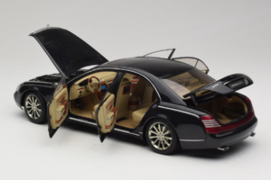 Maybach 57S Melns AUTOart 1:18 76156 Metāls — attēls 5 no 7