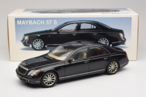 Maybach 57S Melns AUTOart 1:18 76156 Metāls — attēls 7 no 7