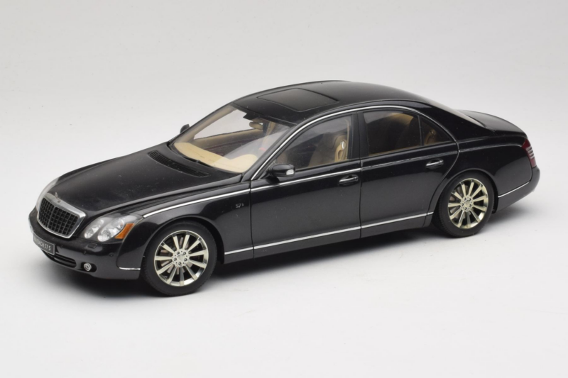 Maybach 57S Melns AUTOart 1:18 76156 Metāls