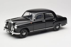Mercedes 180 W120 Ponton Melns Revell 1:18 08973 Metāls