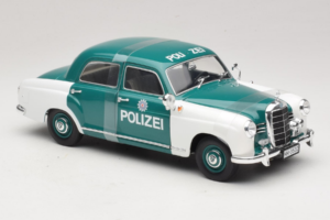 Mercedes 180 Ponton Polizei Revell 1:18 8863 Metāls — attēls 4 no 6