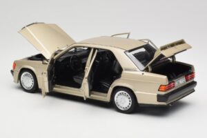 Mercedes 190E W201 2.3-16 Smoke Silver Metallic Norev 1:18 183831 Metāls — attēls 5 no 8