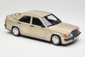 Mercedes 190E W201 2.3-16 Smoke Silver Metallic Norev 1:18 183831 Metāls — attēls 6 no 8