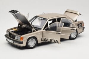Mercedes 190E 2.3-16 W201 #1 N. Lauda Race of Champions Nurburgring 1984 AUTOart 1:18 88431 Metāls — attēls 2 no 8