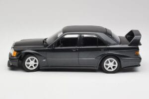 Mercedes 190E W201 2.5-16 EVO 2 Melns Metallic Minichamps 1:18 155036100 Metāls — attēls 3 no 6