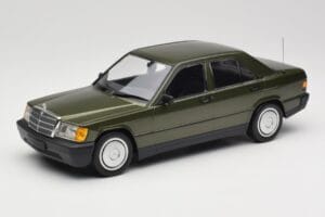 Mercedes 190E W201 Zaļš Metaliks Minichamps 1:18 155037001 Metāls