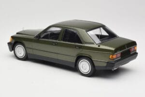Mercedes 190E W201 Zaļš Metaliks Minichamps 1:18 155037001 Metāls — attēls 5 no 6