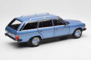 Mercedes 200 S123 T-Model Diamond Zils Dīlera Izdevums Norev 1:18 B66040671 Metāls — attēls 3 no 8
