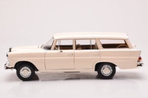 Mercedes 200 Universal W110 Krēmkrāsa Norev 1:18 183709 Metāls — attēls 4 no 8