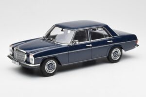 Mercedes 200 W114 Midnight Zils Dīlera Izdevums Norev 1:18 B66040694 Metāls