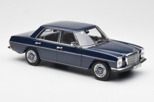 Mercedes 200 W114 Midnight Zils Dīlera Izdevums Norev 1:18 B66040694 Metāls — attēls 6 no 8