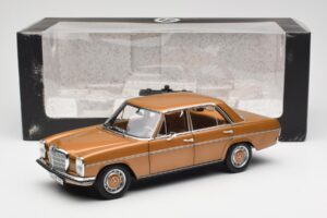 Mercedes 200 W115 Bycane Zelts Dīlera Izdevums Norev 1:18 B66040665 Metāls — attēls 8 no 8