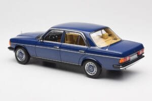 Mercedes 200 W123 Surf Zils Norev 1:18 183710 Metāls — attēls 7 no 8