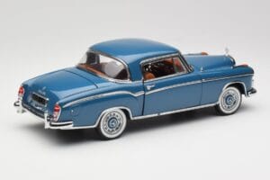 Mercedes 220 SE W128 Zils Sun Star 1:18 3561 Metāls — attēls 3 no 8