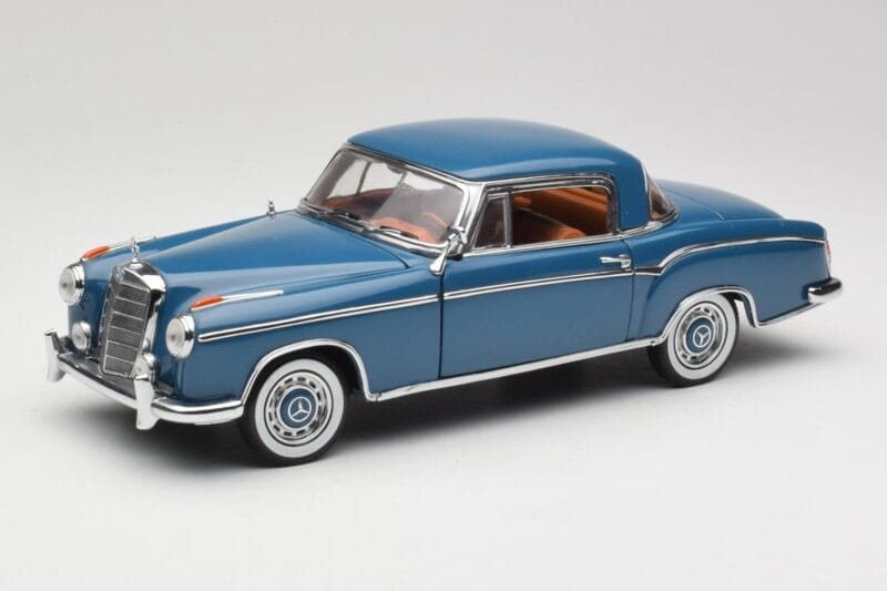Mercedes 220 SE W128 Zils Sun Star 1:18 3561 Metāls