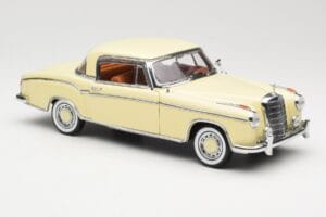 Mercedes 220 SE W128 Coupe Bēšs Sun Star 1:18 3562 Metāls — attēls 6 no 8